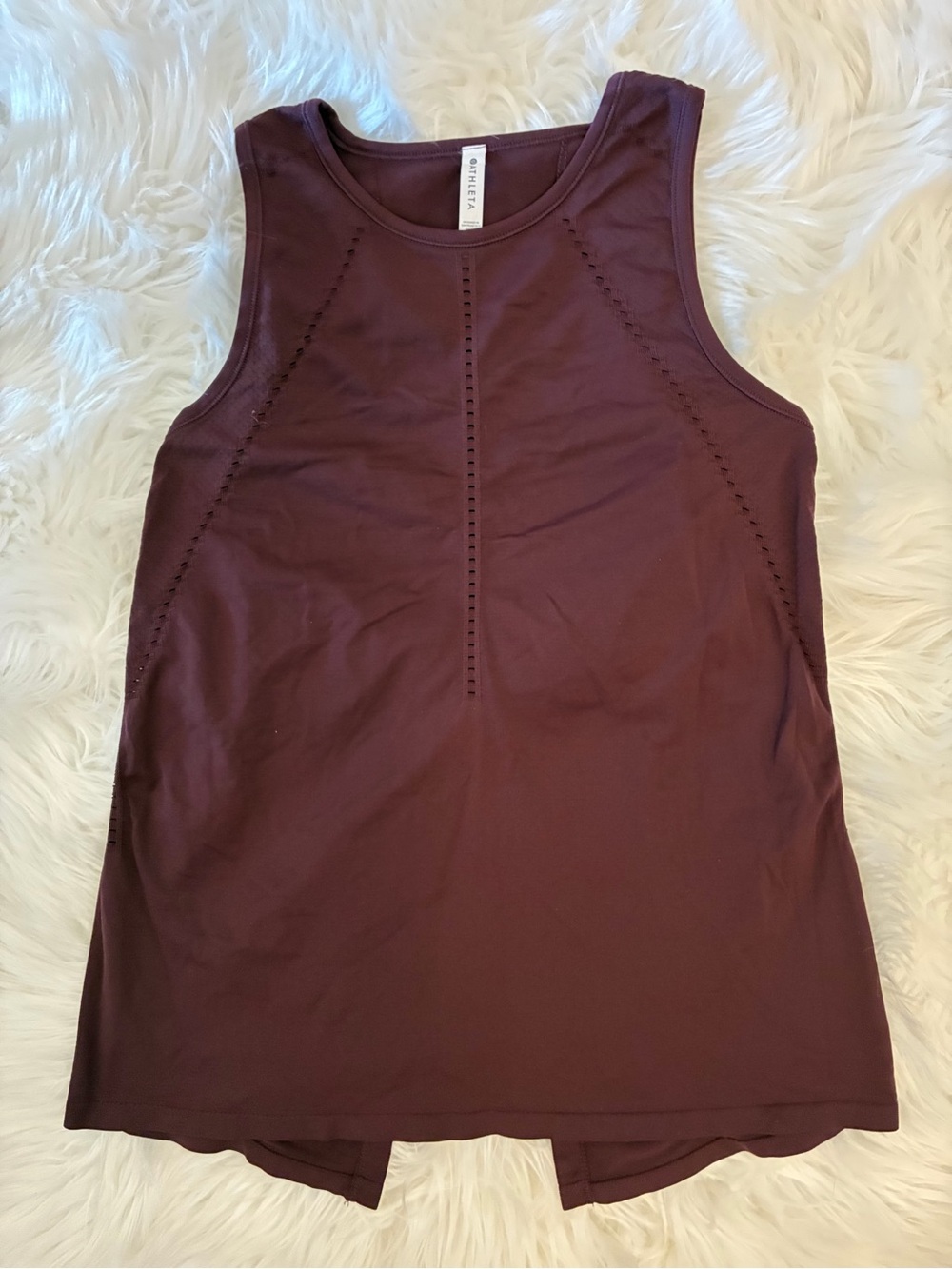 Athleta Foothills Tank XS Seamless Open Back Can Be Tied Aubergine Wine 211277